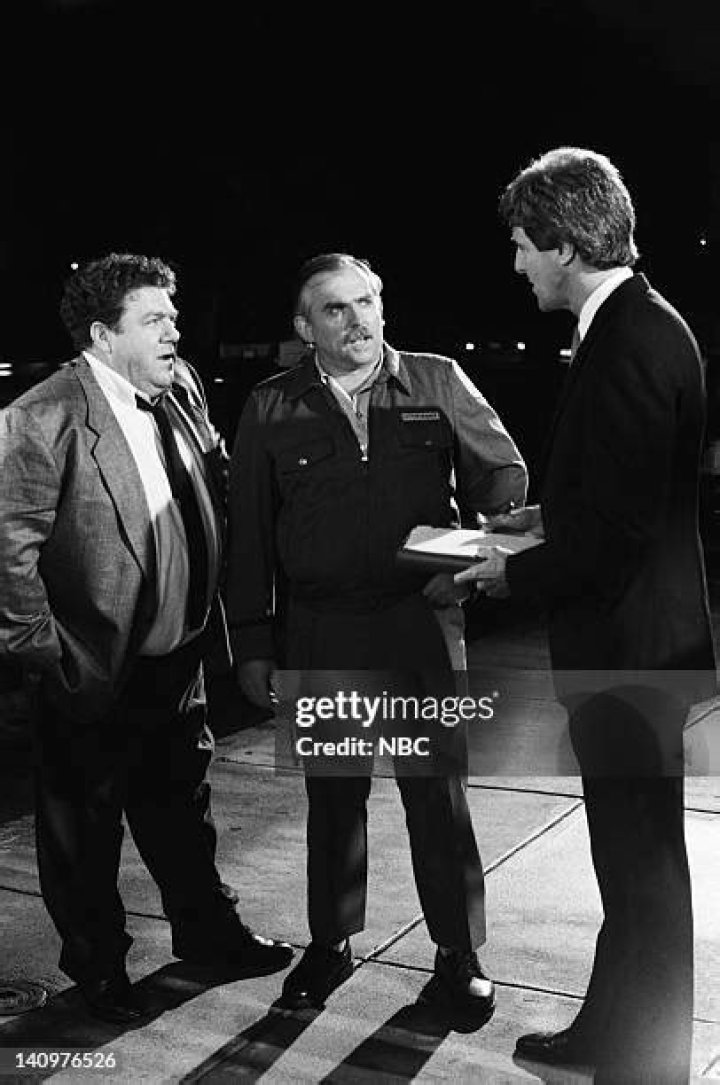 Cliff Clavin / Himself