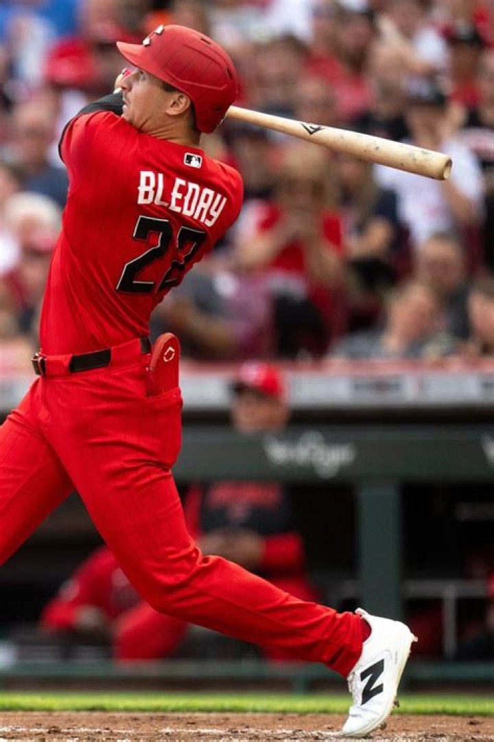 Himself - Cincinnati Reds Left Fielder / Himself - Cincinnati Reds Pinch Hitter / Right Fielder
