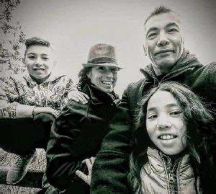 Hiro Kanagawa has two children.