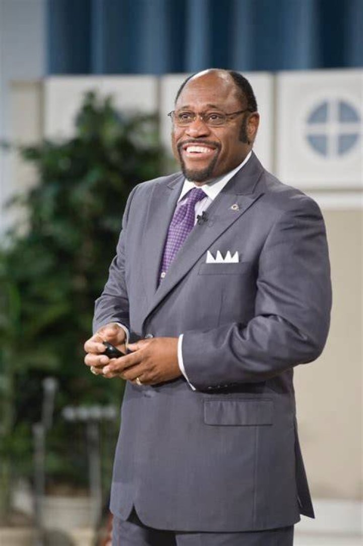 Myles Munroe Net Worth