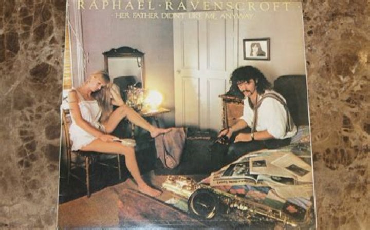 Raphael Ravenscroft Net Worth