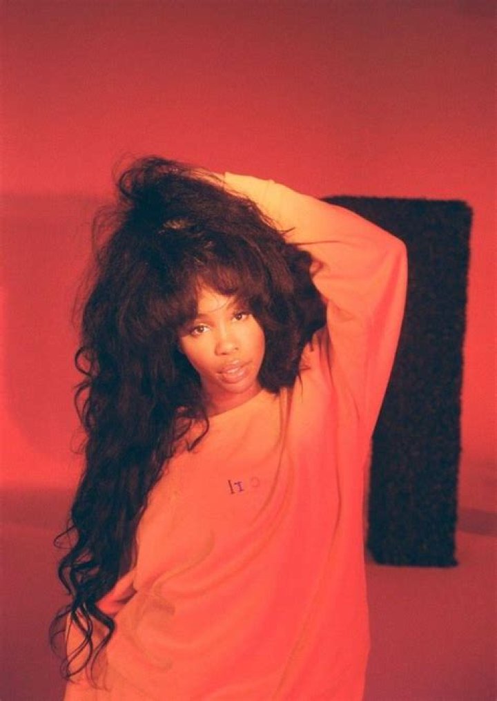 SZA (Solána Imani Rowe)