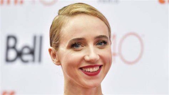 Zoe Kazan Height, Weight, Measurements, Bra Size, Shoe Size